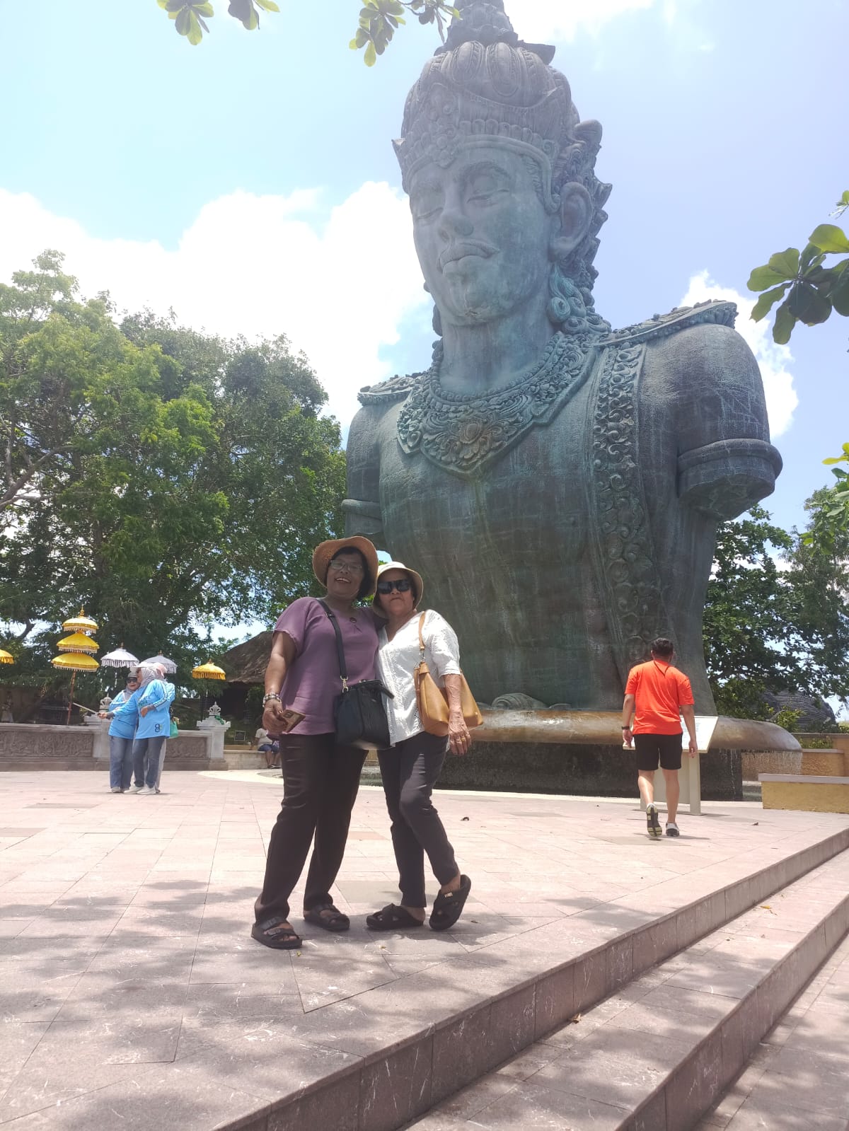 Garuda Wisnu Kencana ( GWK )